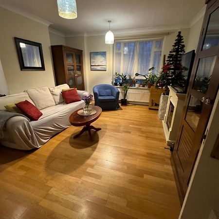 Home Away From Home Лондон Экстерьер фото